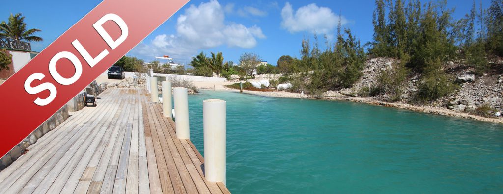 waterfront-marine-biology-center-in-tci