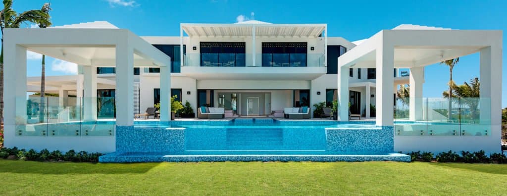 modern-luxury-villa-long-bay-beach