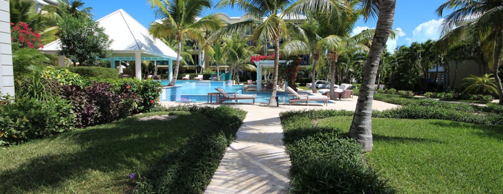 Yacht-Club-Turks-&-Caicos-Pool-Deck-